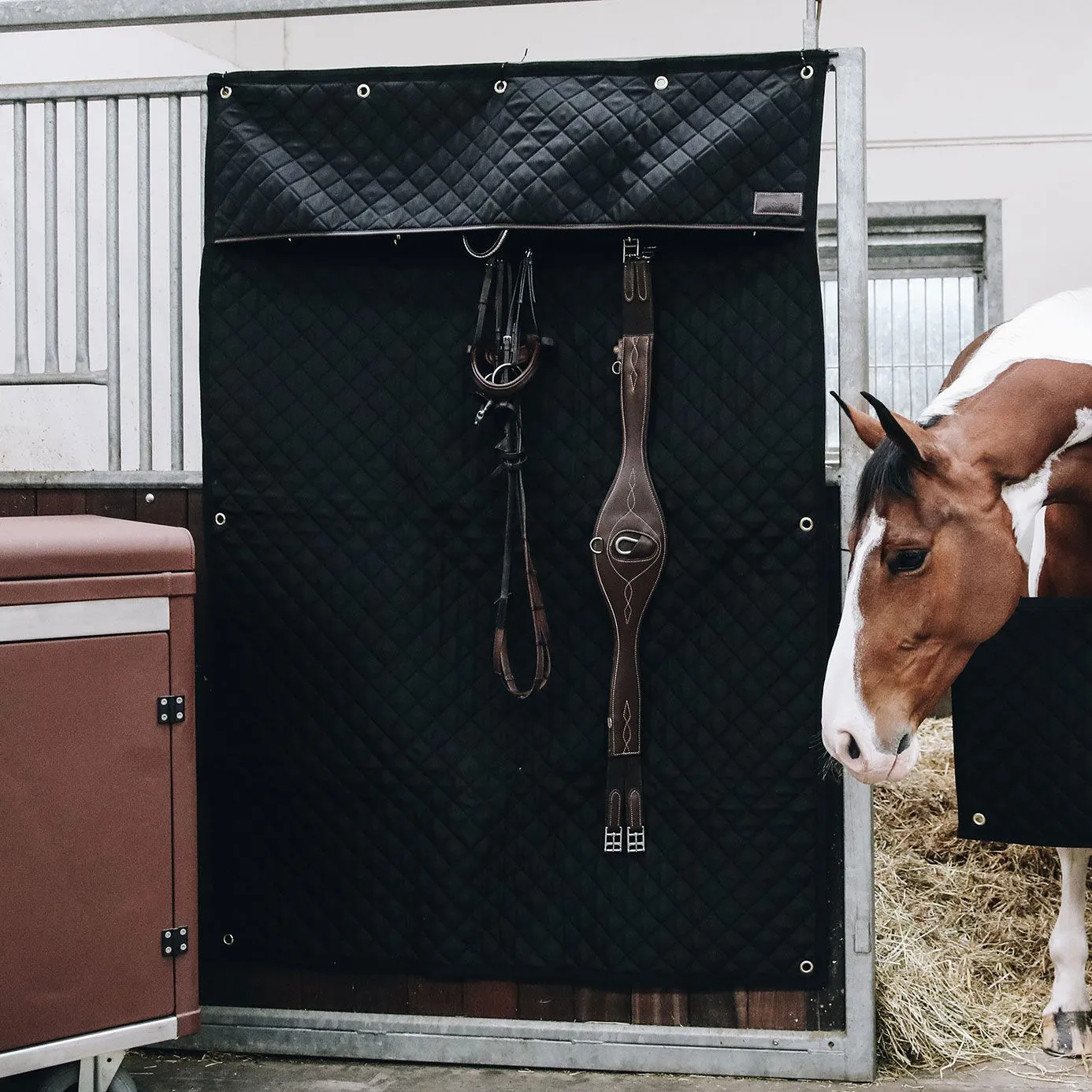 Kentucky Horsewear Stable Curtain - Black