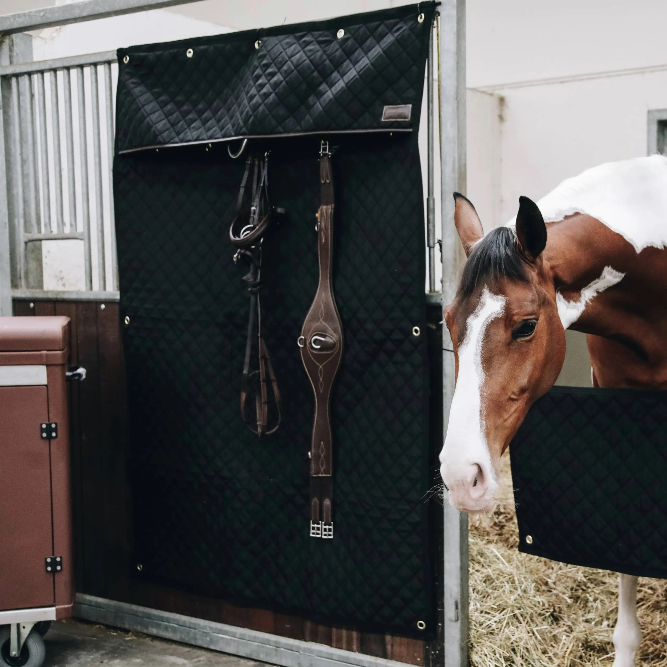 Kentucky Horsewear Stable Curtain - Black